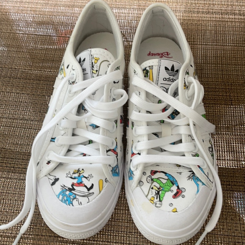 Men’s adidas goofy Disney shoes, worn once.